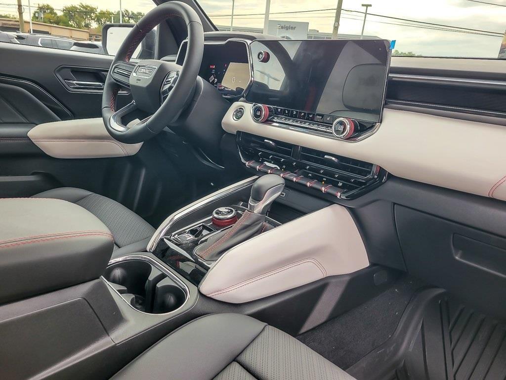 new 2025 GMC Canyon car, priced at $59,995