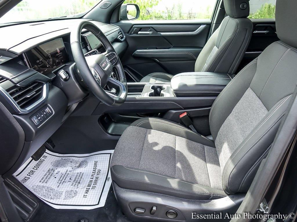 used 2025 GMC Acadia car, priced at $35,997