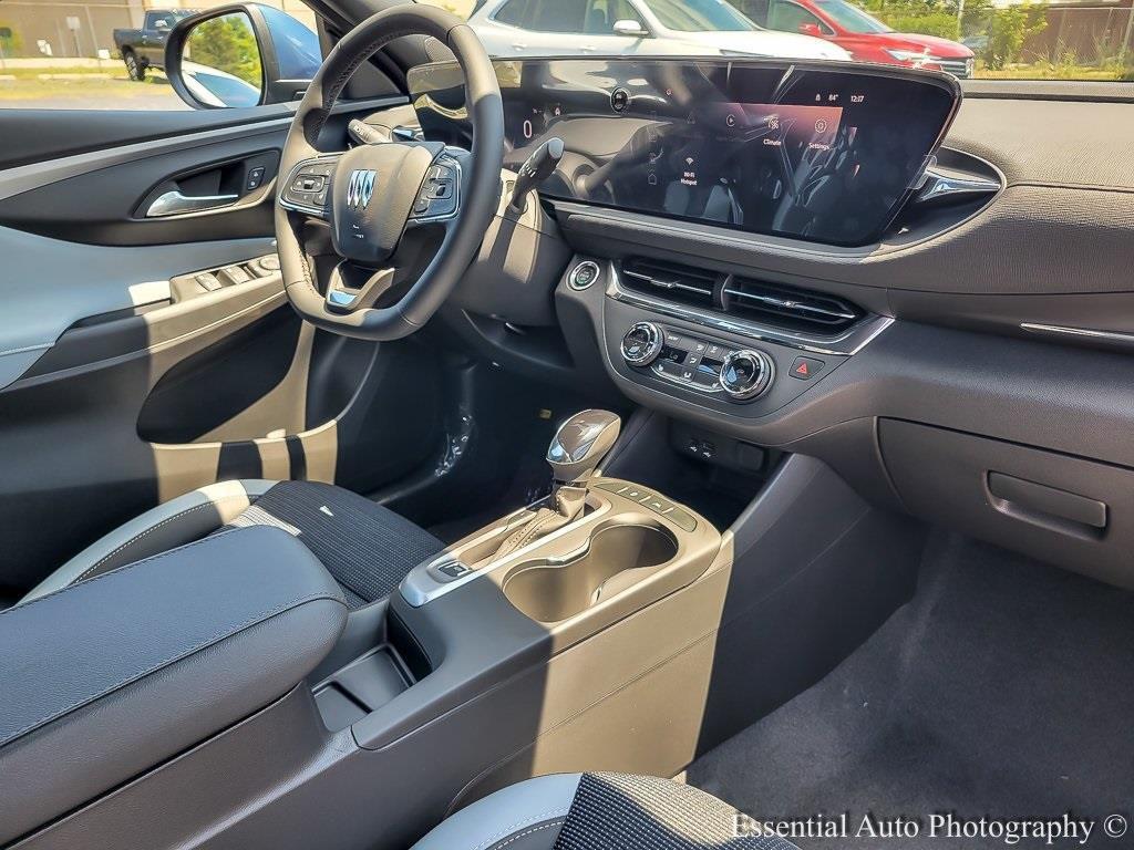 new 2025 Buick Envista car, priced at $23,700