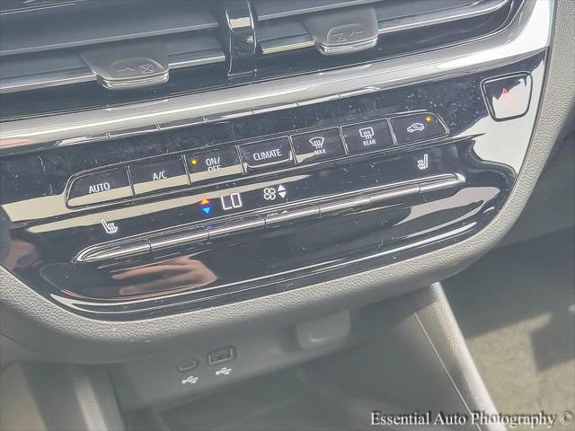 new 2025 Buick Envista car, priced at $32,085