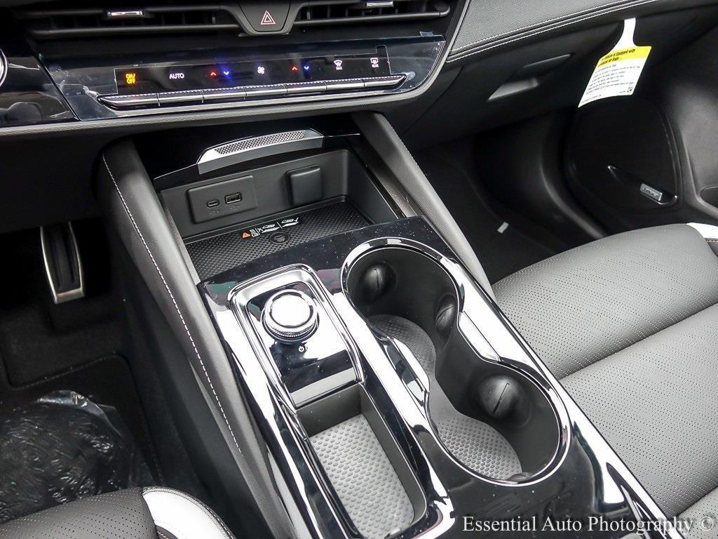 new 2025 Buick Envision car, priced at $39,995