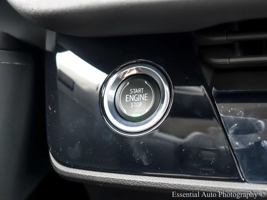 new 2025 Buick Envision car, priced at $39,995