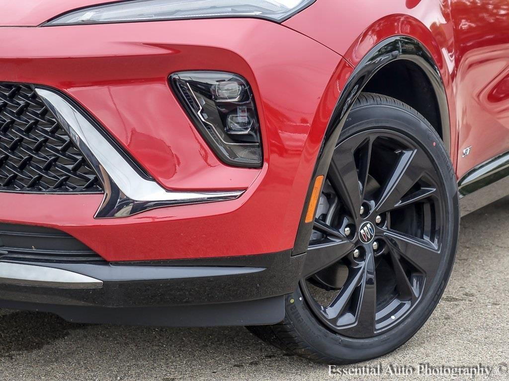 new 2025 Buick Envision car, priced at $39,995