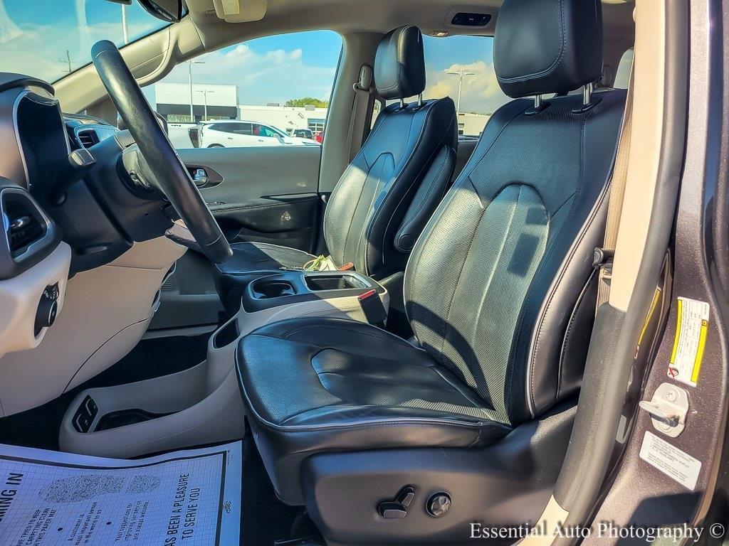 used 2017 Chrysler Pacifica car, priced at $15,398