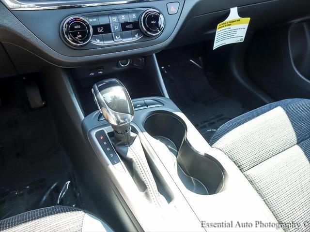new 2025 Buick Envista car, priced at $23,800