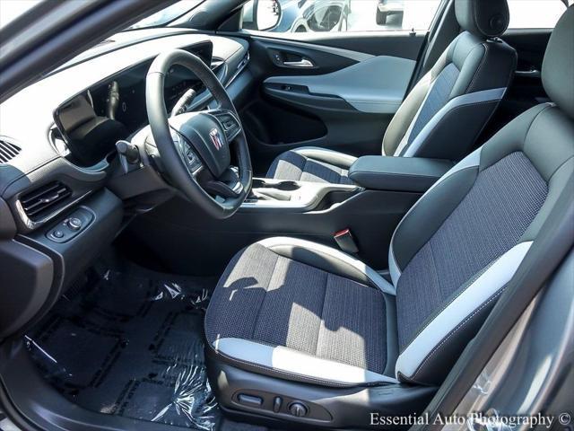 new 2025 Buick Envista car, priced at $23,800