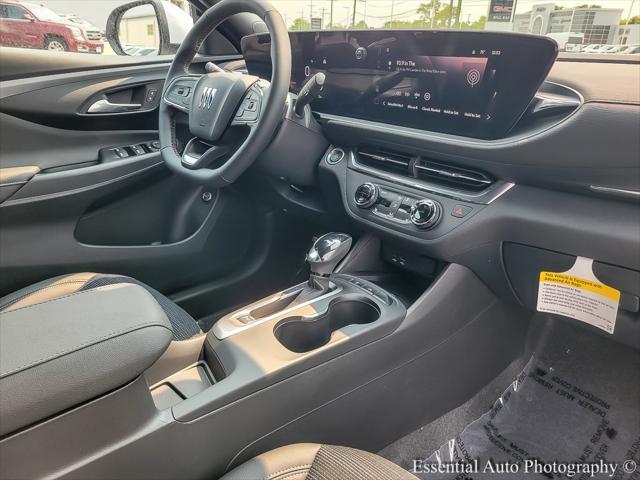 new 2025 Buick Envista car, priced at $26,249