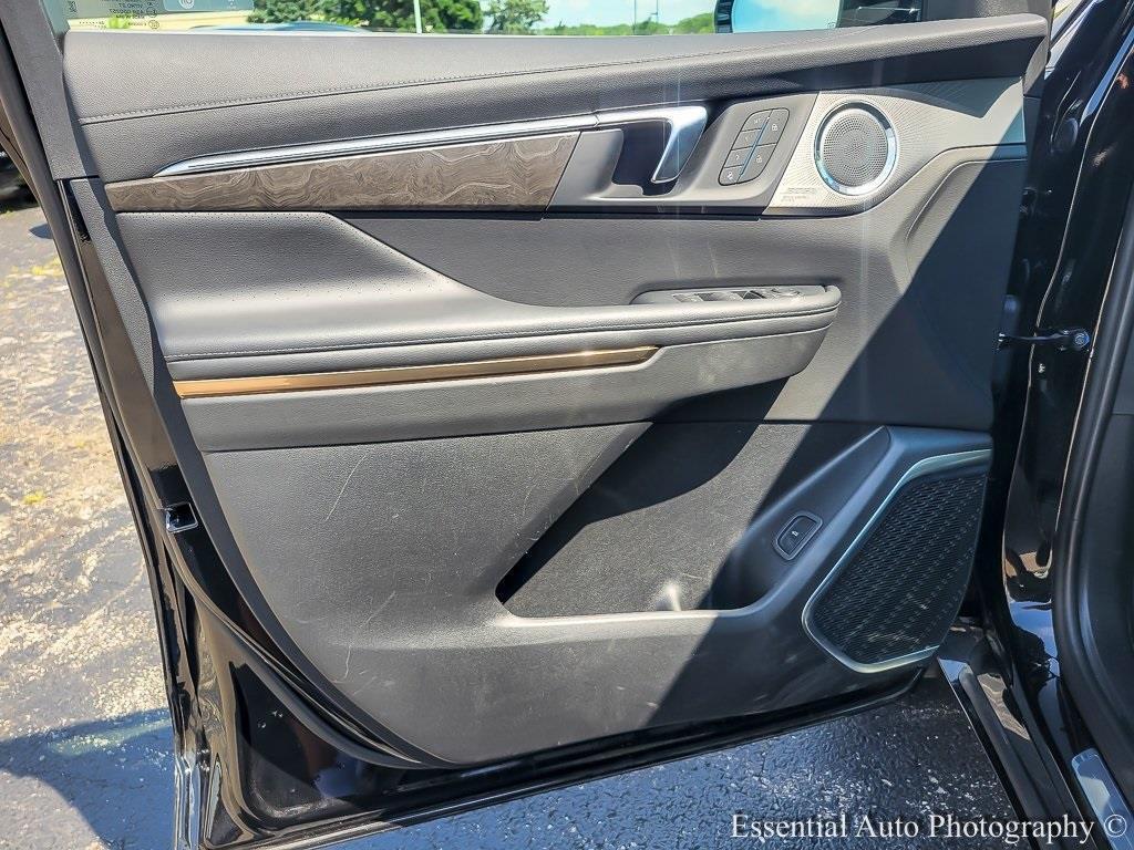 used 2025 Buick Enclave car, priced at $51,379