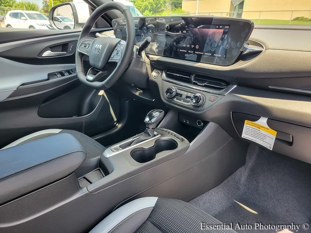 new 2025 Buick Envista car, priced at $23,100