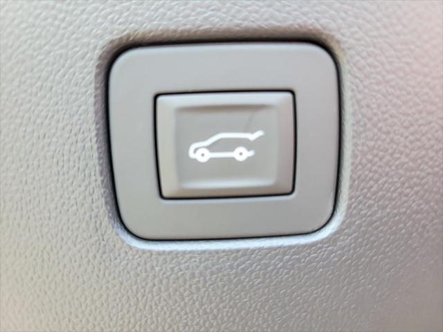 new 2025 Buick Envista car, priced at $30,360