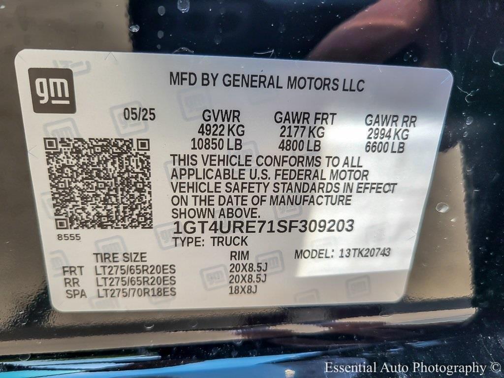 new 2025 GMC Sierra 2500 car, priced at $69,400