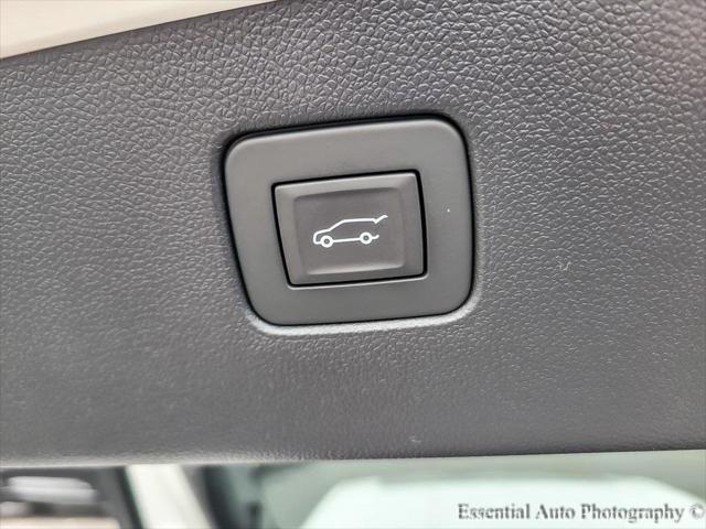 new 2024 Buick Envista car, priced at $31,885
