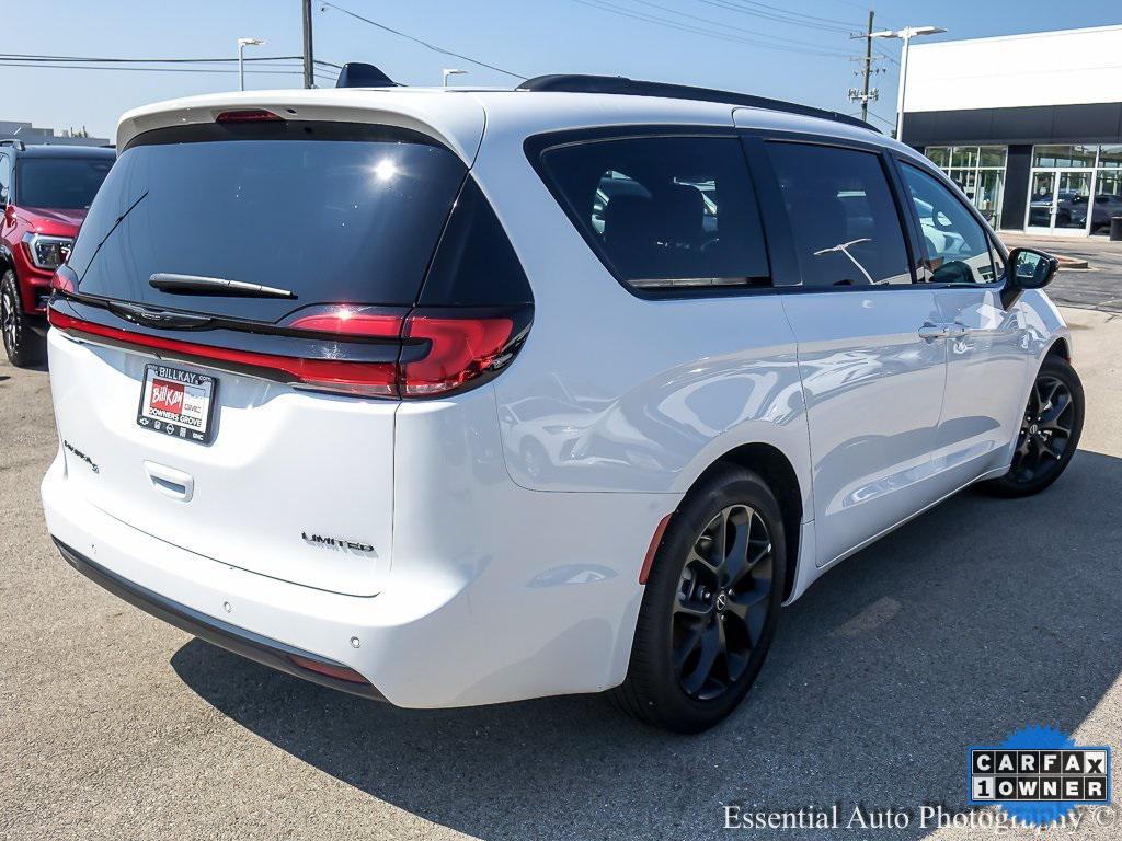 used 2025 Chrysler Pacifica car, priced at $39,995