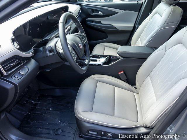 new 2025 Buick Envista car, priced at $30,360