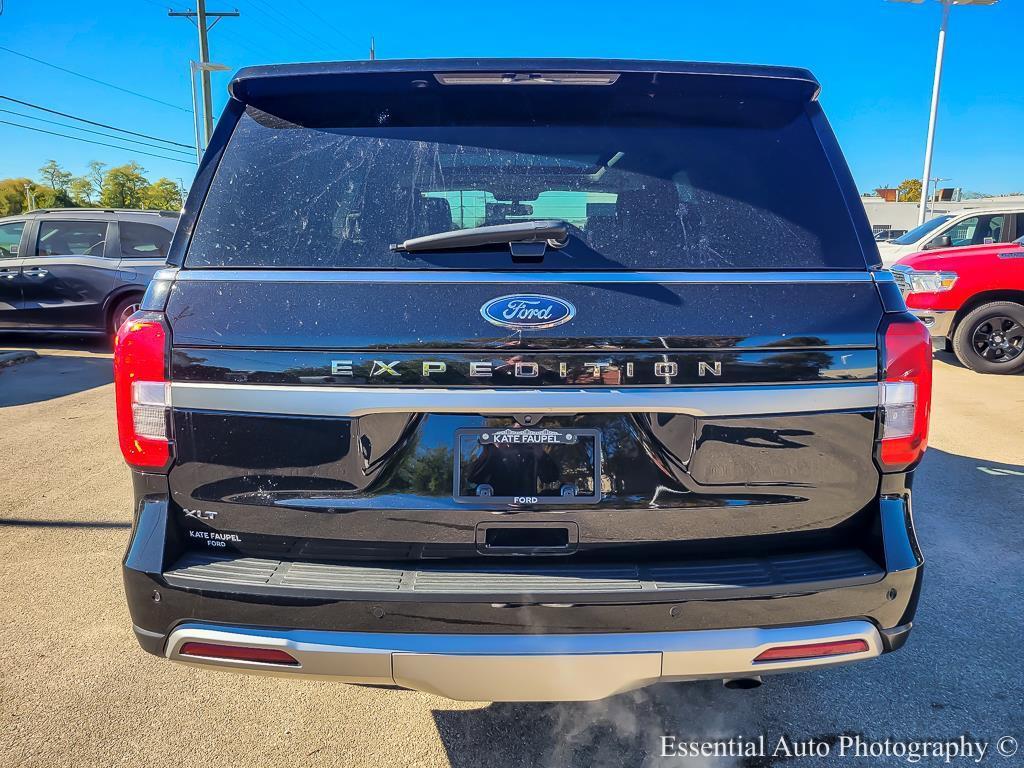 used 2024 Ford Expedition car, priced at $48,497