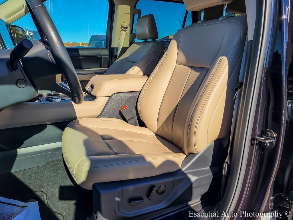 used 2024 Ford Expedition car, priced at $48,497