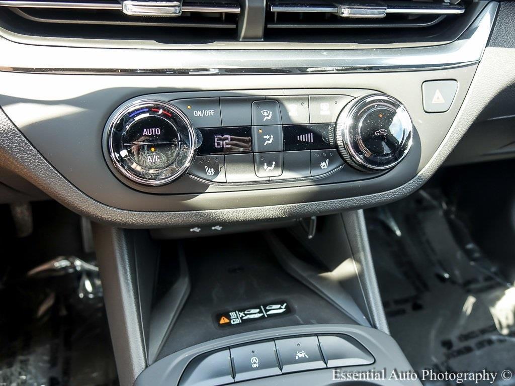 new 2025 Buick Envista car, priced at $24,195