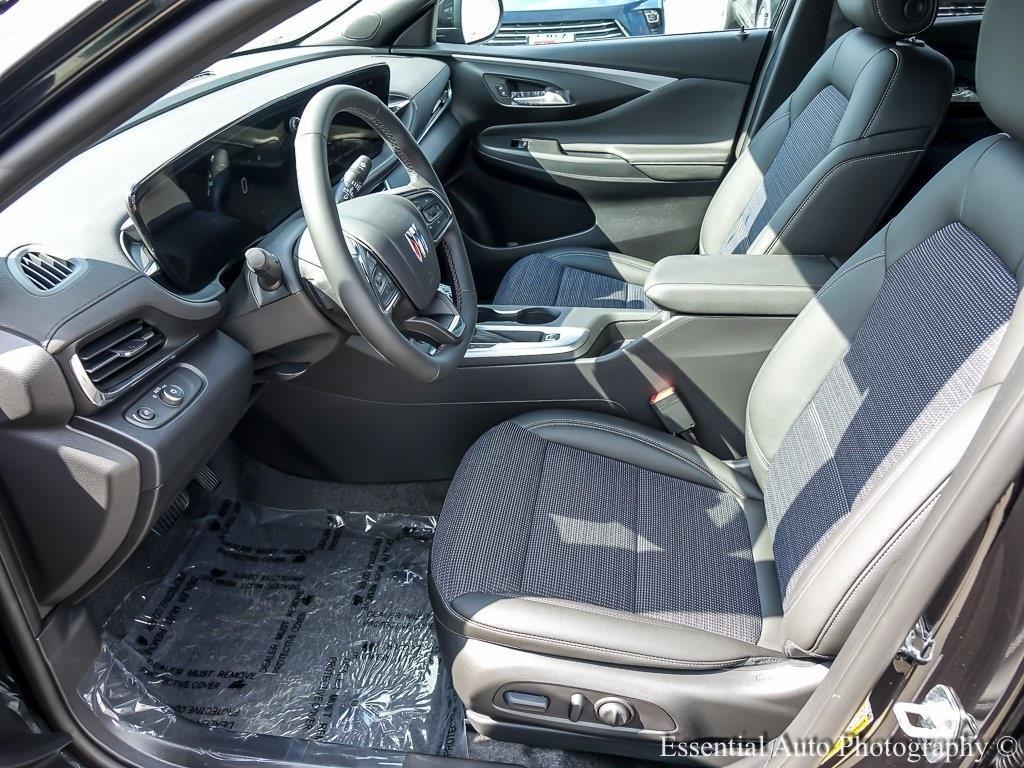 new 2025 Buick Envista car, priced at $24,195