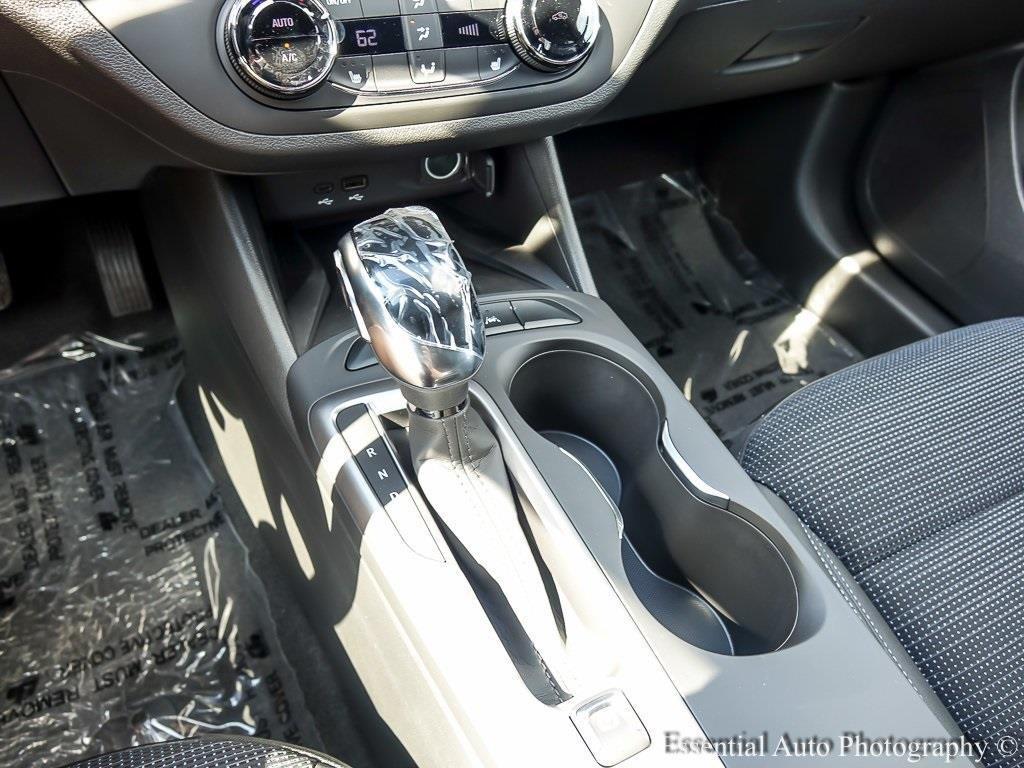 new 2025 Buick Envista car, priced at $24,195