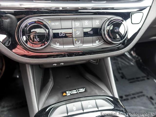 new 2025 Buick Envista car, priced at $29,970