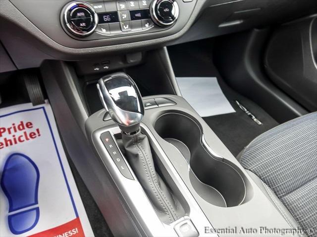 new 2025 Buick Envista car, priced at $27,005