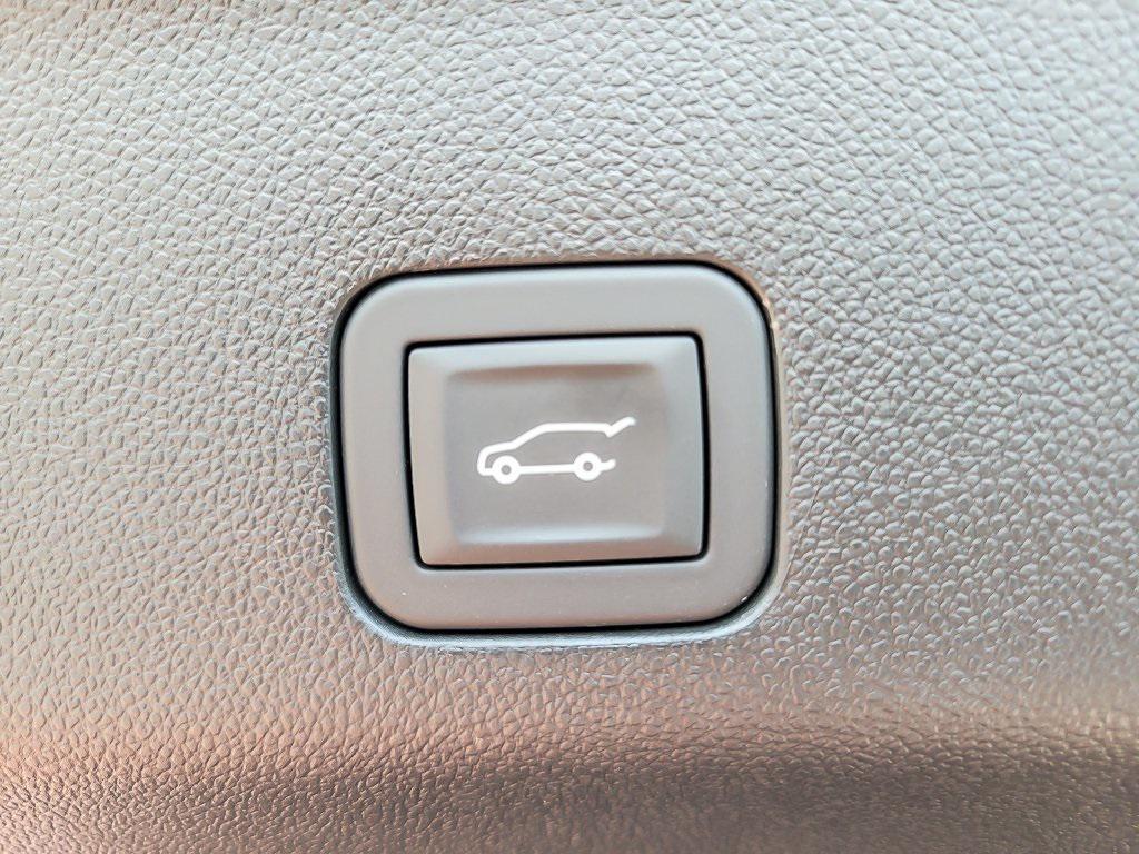 new 2025 GMC Yukon car, priced at $75,995