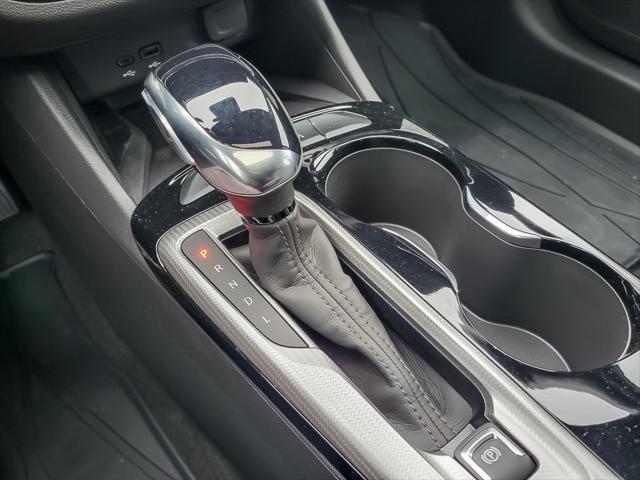 new 2025 Buick Envista car, priced at $30,292