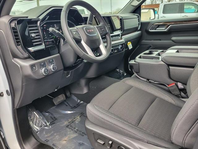 new 2025 GMC Sierra 1500 car, priced at $47,000