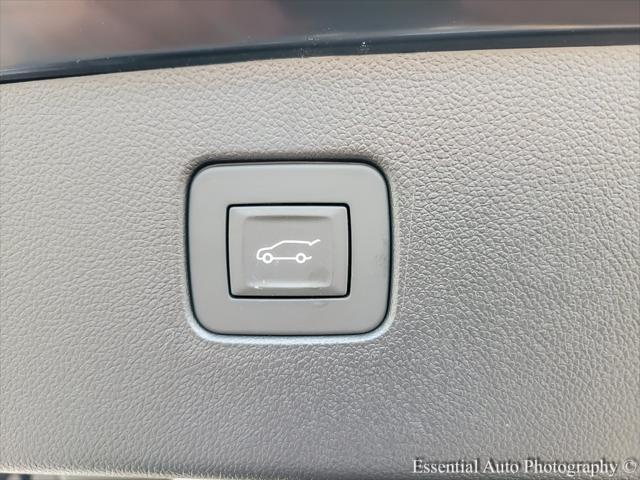 new 2025 Buick Envista car, priced at $31,239