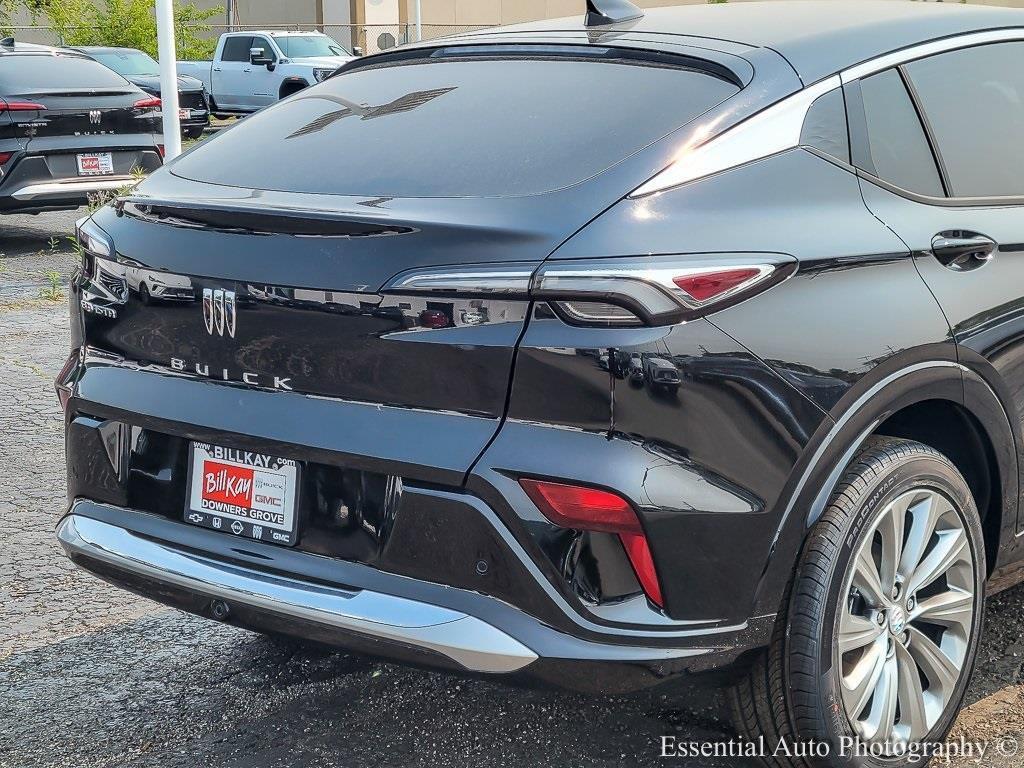 new 2025 Buick Envista car, priced at $27,395