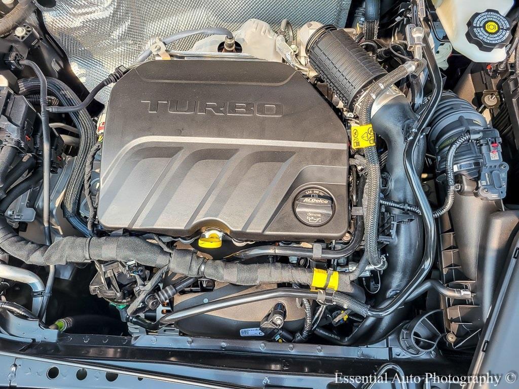 new 2025 Buick Envista car, priced at $27,395