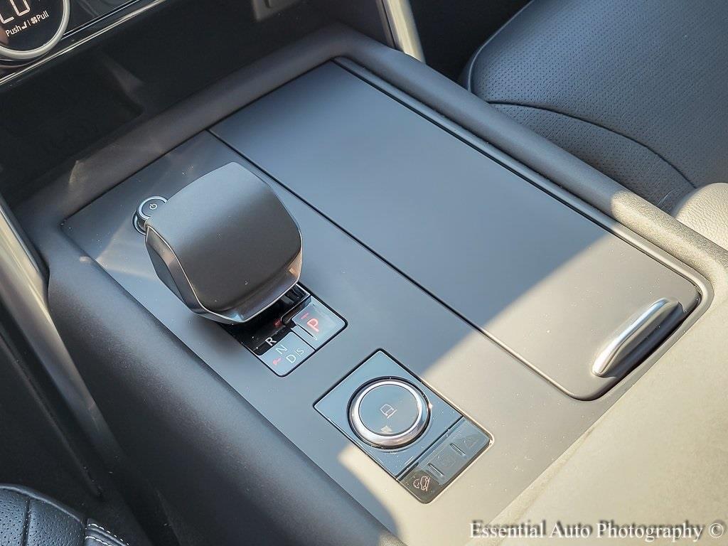 used 2024 Land Rover Discovery car, priced at $50,997