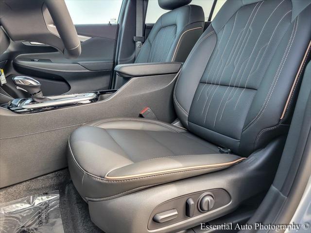 new 2025 Buick Envista car, priced at $31,077