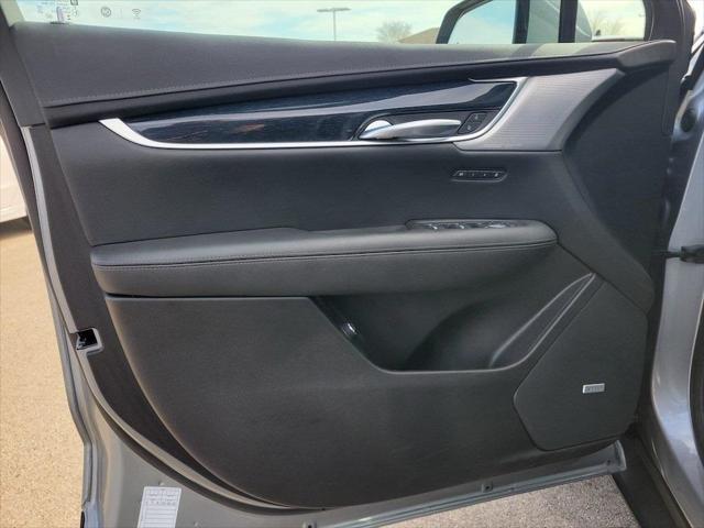 used 2024 Cadillac XT5 car, priced at $39,995