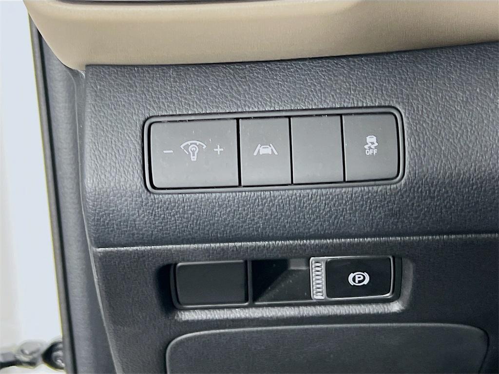 used 2023 Hyundai Santa Fe car, priced at $24,998
