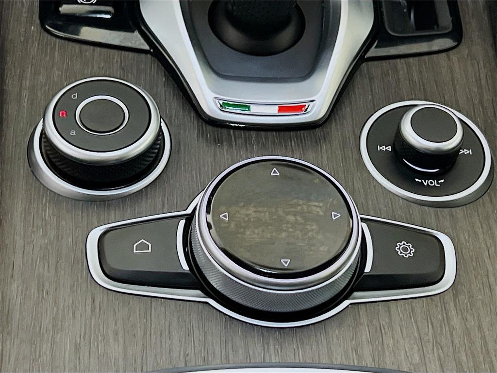 used 2022 Alfa Romeo Stelvio car, priced at $29,136