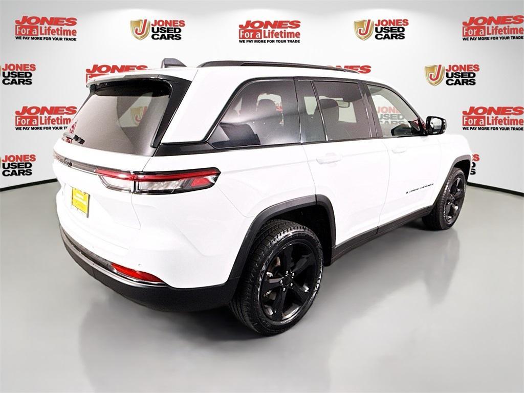 used 2023 Jeep Grand Cherokee car, priced at $31,630