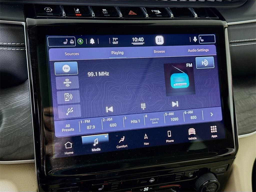 used 2021 Jeep Grand Cherokee L car, priced at $30,998