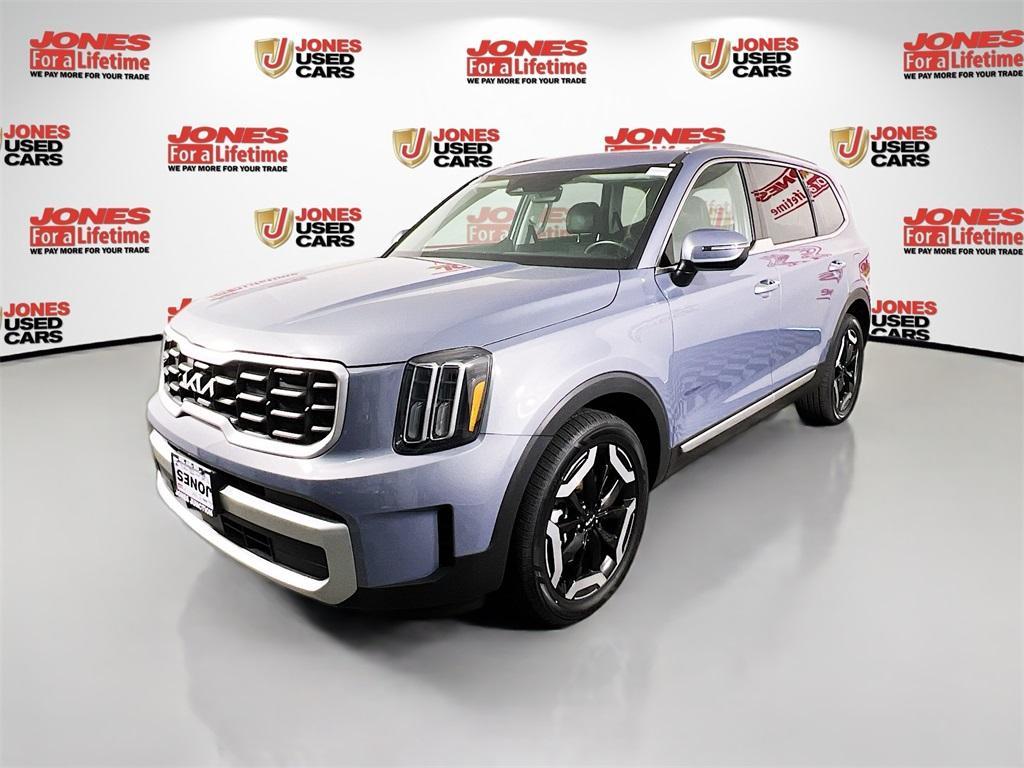 used 2023 Kia Telluride car, priced at $35,883