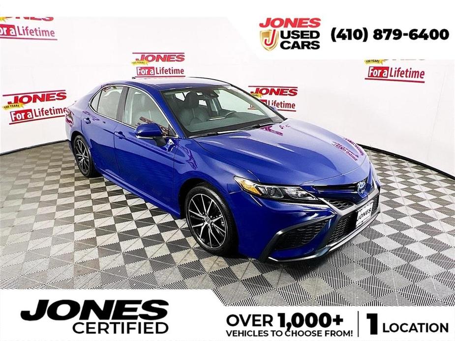 used 2024 Toyota Camry Hybrid car, priced at $32,996