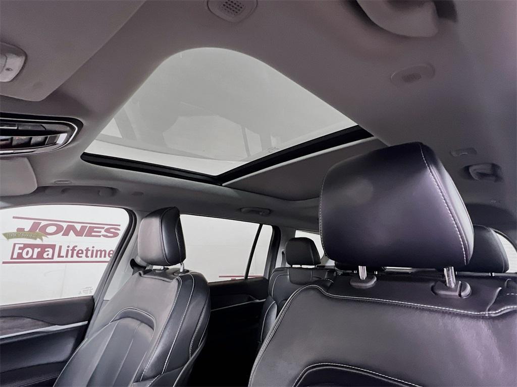used 2022 Jeep Grand Cherokee L car, priced at $32,998