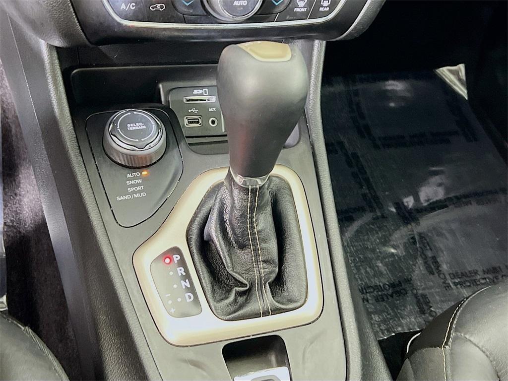 used 2018 Jeep Cherokee car, priced at $15,957