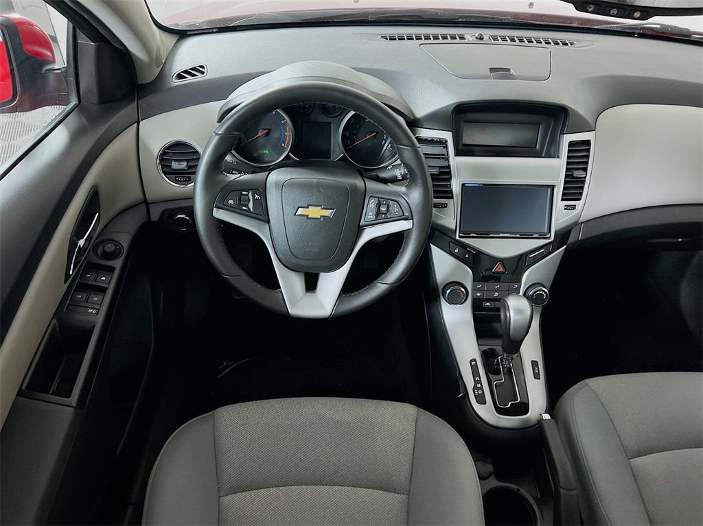 used 2014 Chevrolet Cruze car, priced at $8,995