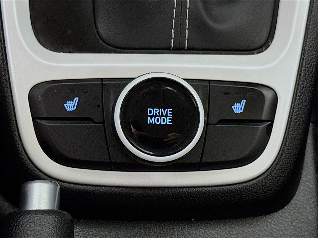 used 2024 Hyundai Venue car, priced at $21,451