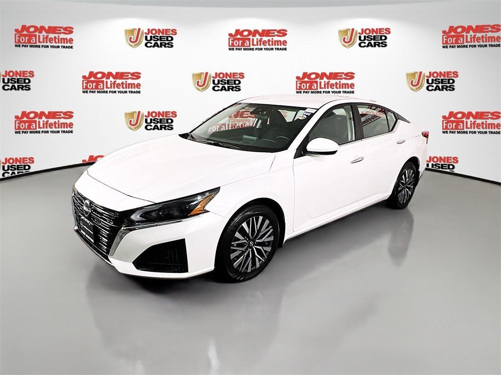 used 2023 Nissan Altima car, priced at $24,998