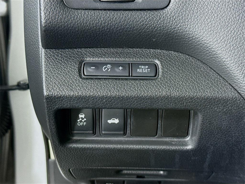 used 2013 Nissan Altima car, priced at $9,998