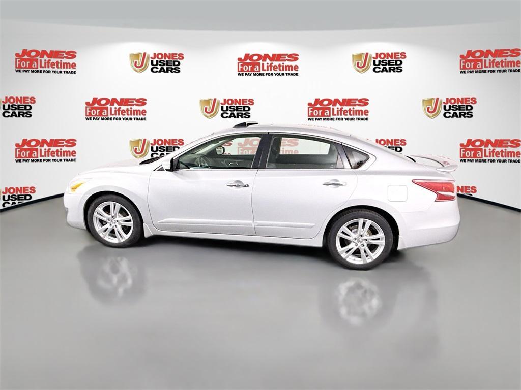 used 2013 Nissan Altima car, priced at $9,998