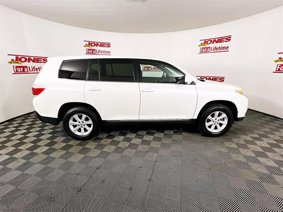 used 2013 Toyota Highlander car, priced at $14,998