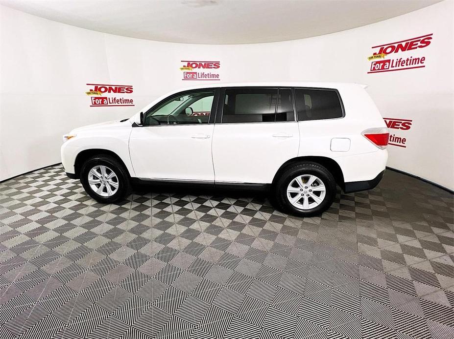 used 2013 Toyota Highlander car, priced at $14,998