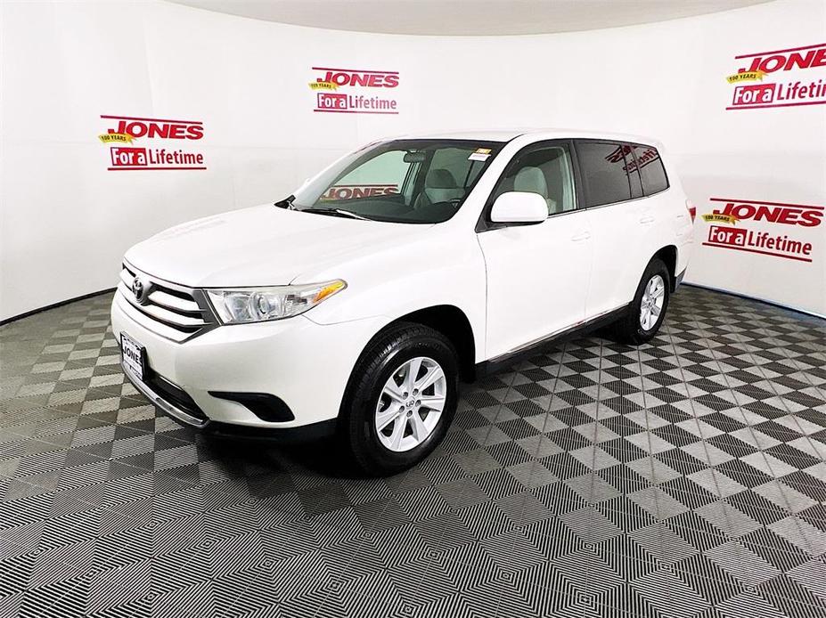 used 2013 Toyota Highlander car, priced at $14,998